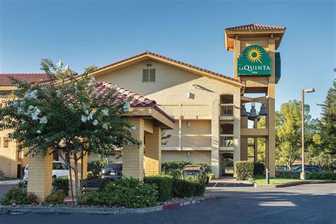 5 days ago · A comfortable stay in Sacramento with free breakfast, WiFi, and an outdoor pool. Located off exit 96 on I-80, near McClellan Park, downtown, and the Old Historic District. Pet-friendly hotel with easy access to attractions, shopping, and sports. 